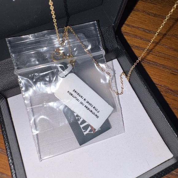 10K Gold Crescent Moon Earrings - Picture 6 of 7